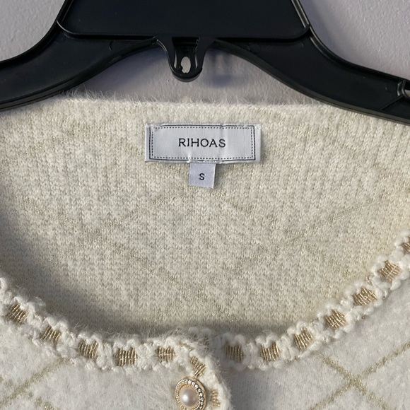 Rihoas sweater + skirt set - Picture 6 of 6